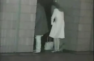 پورن جنسی الاغ بزرگ فرانسوی از روی یک خروس الاغ یکی از دوستان خود روی مبل چرمی خفه شد عكس كير و كون