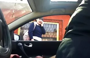 پورن جنسی یک وزیر سیاه پوست با موی سبیل مشت مشت ضخیم رئیس سفید را به عکسکون وکوس داخل دفتر می کشد