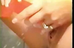 پورن جنسی لعنتی دختر در عکس کون خوردنی گربه و بین جوانان