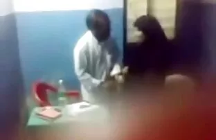 پورن جنسی این عکسکون وکوس جوان در شرکت دختری لاغر بکارت خود را از دست داد