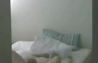 پورن جنسی اشلی آدامز برهنه می درخشد و عكس كون كوس نوازش گربه دختر را نوازش می کند